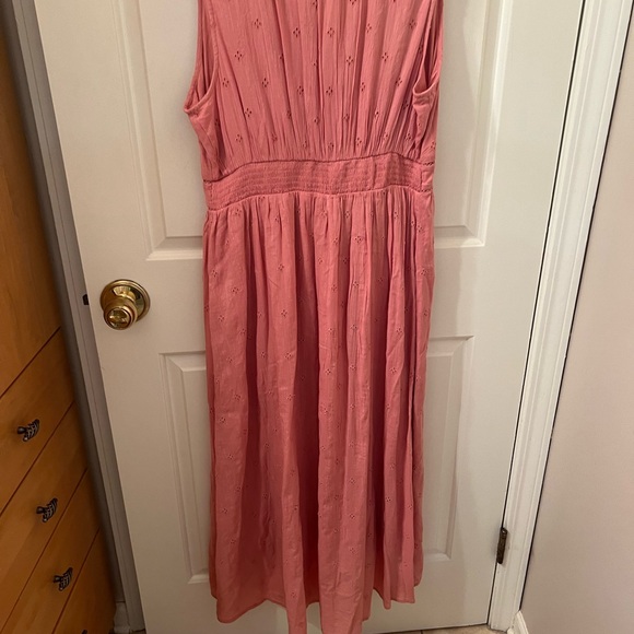 Old Navy Tie Neck, waist defined,  MIDI Dress 
Size Large Tall - Picture 6 of 11